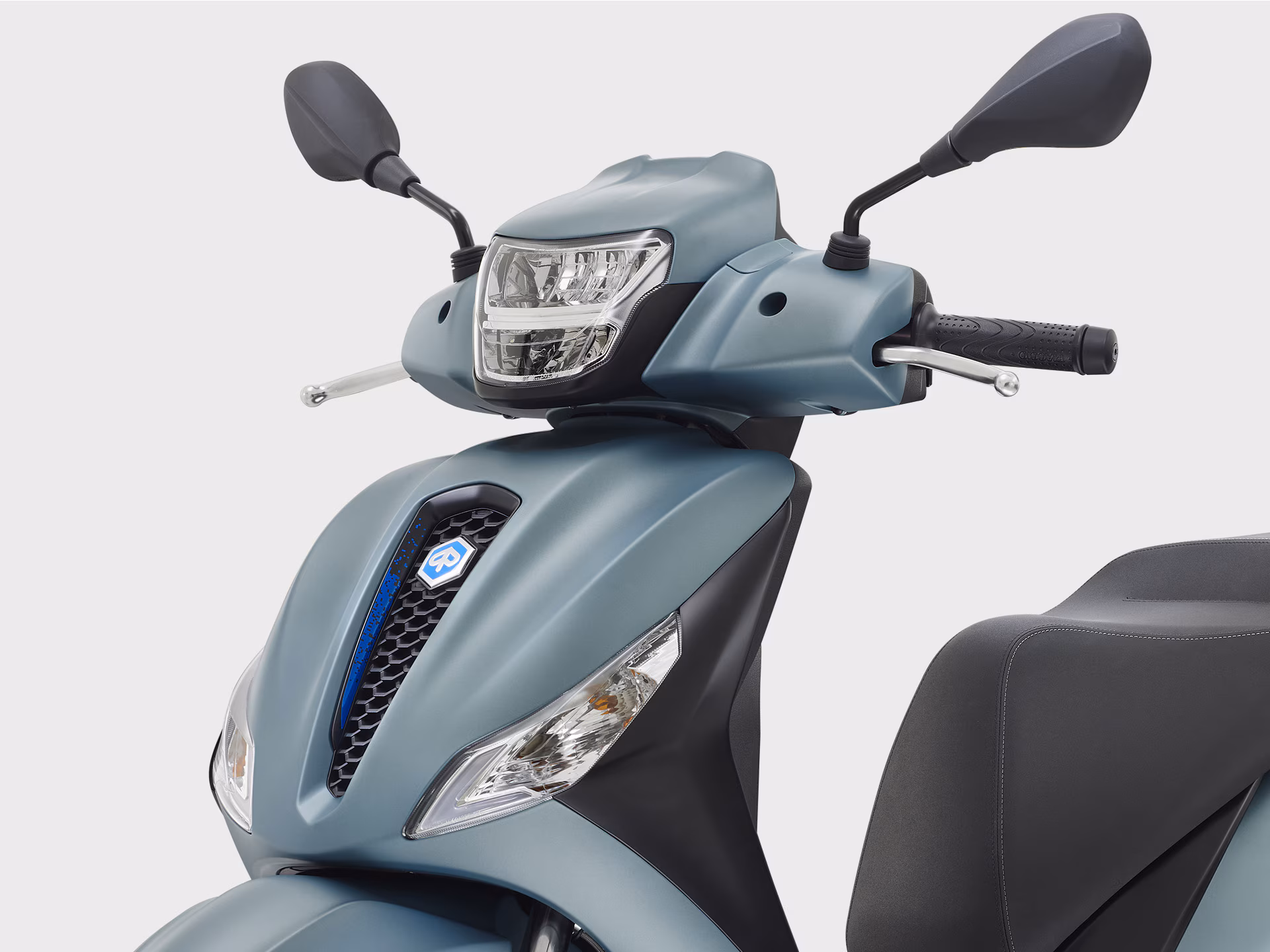 Investom moto Zlín, Piaggio Medley S 200