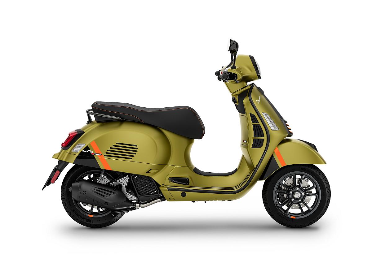 VESPA GTS 125 ABS, investom moto Zlín, skútr 125