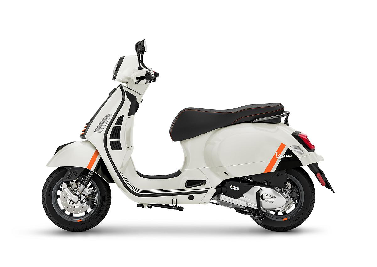 VESPA GTS 125 ABS, investom moto Zlín, skútr 125