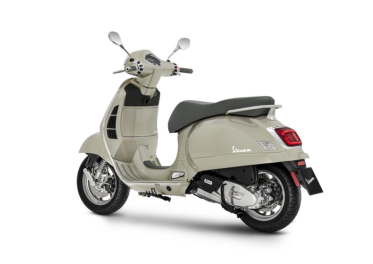 VESPA GTS 125 ABS, investom moto Zlín, skútr 125