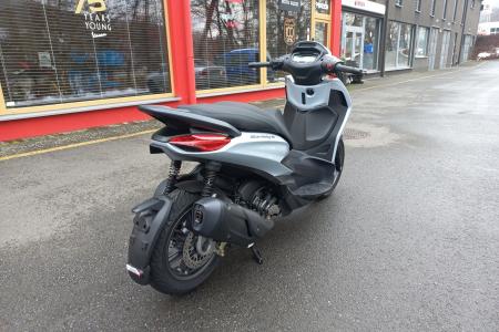 Investom moto Zlín, Piaggio Beverly S 310