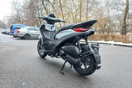 Investom moto Zlín, Piaggio Beverly S 310