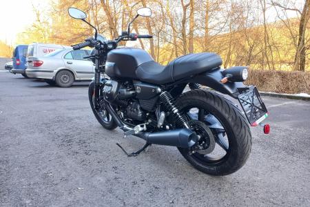 Investom moto Zlín, Moto Guzzi V7