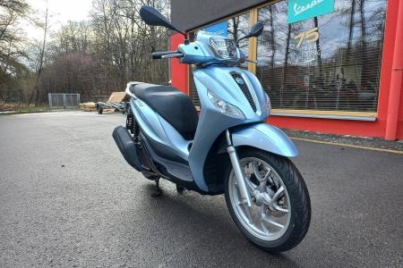 Investom moto Zlin, Piaggio Medley 125