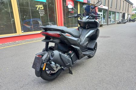 Investom moto Zlín, Aprilia SR GT 125