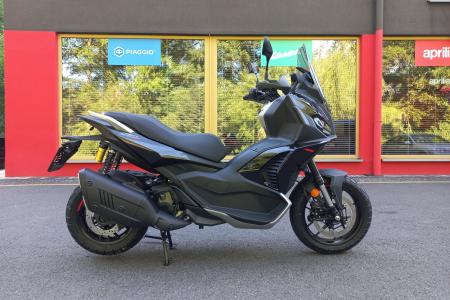Investom moto Zlín, Aprilia SR GT 400