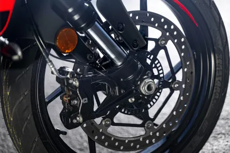 Investom moto Zlín, Aprilia Tuono 457