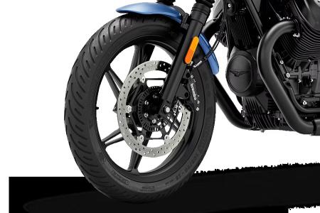 Investom moto Zlín, Moto Guzzi V7 Stone