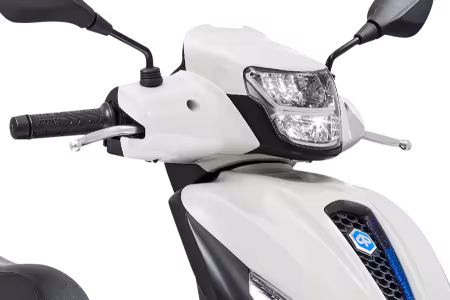 Investom moto Zlín, Piaggio Medley S 125