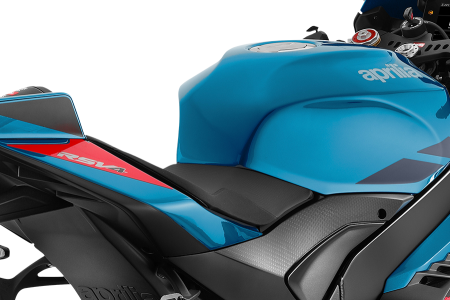 Investom-moto-Zlín-Aprilia RSV4