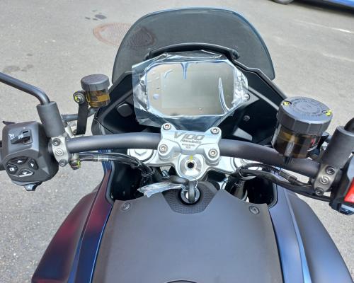 Investom moto Zlin, Moto Guzzi V100 Mandello