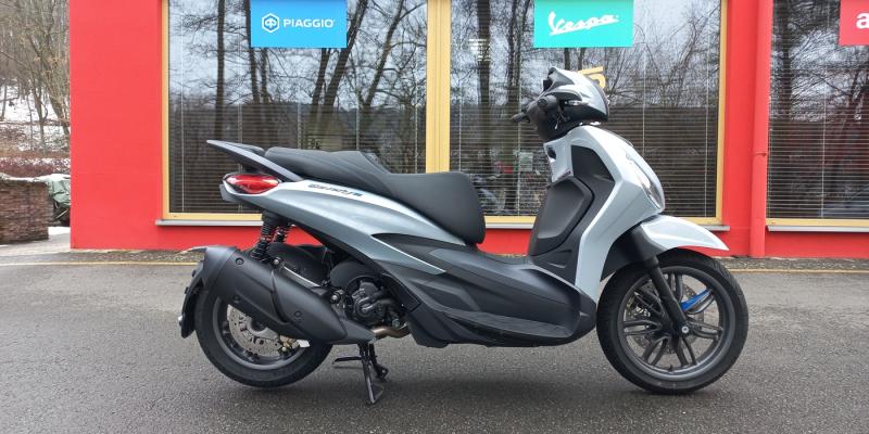 Investom moto Zlín, Piaggio Beverly S 310