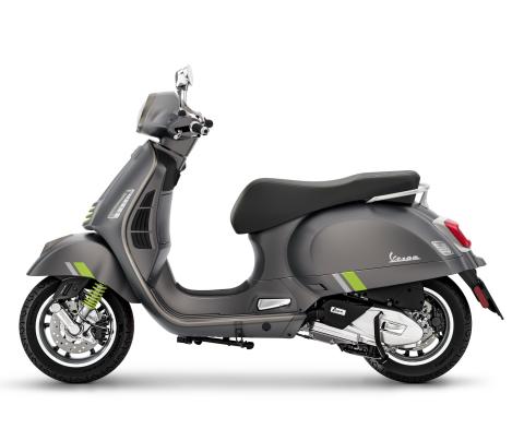 VESPA GTS 125 ABS, investom moto Zlín, skútr 125